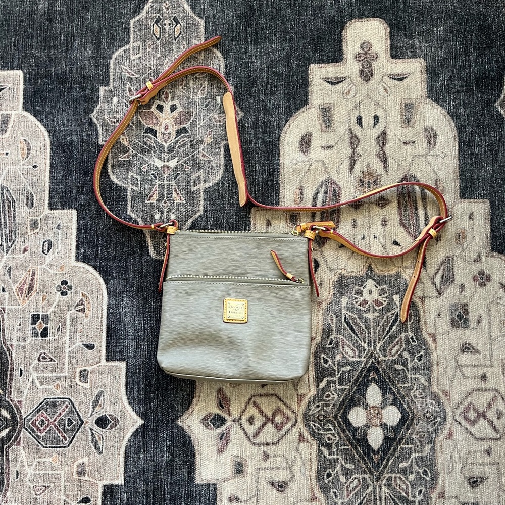 Dooney & Bourke Gray Crossbody Bag with Sleek Design